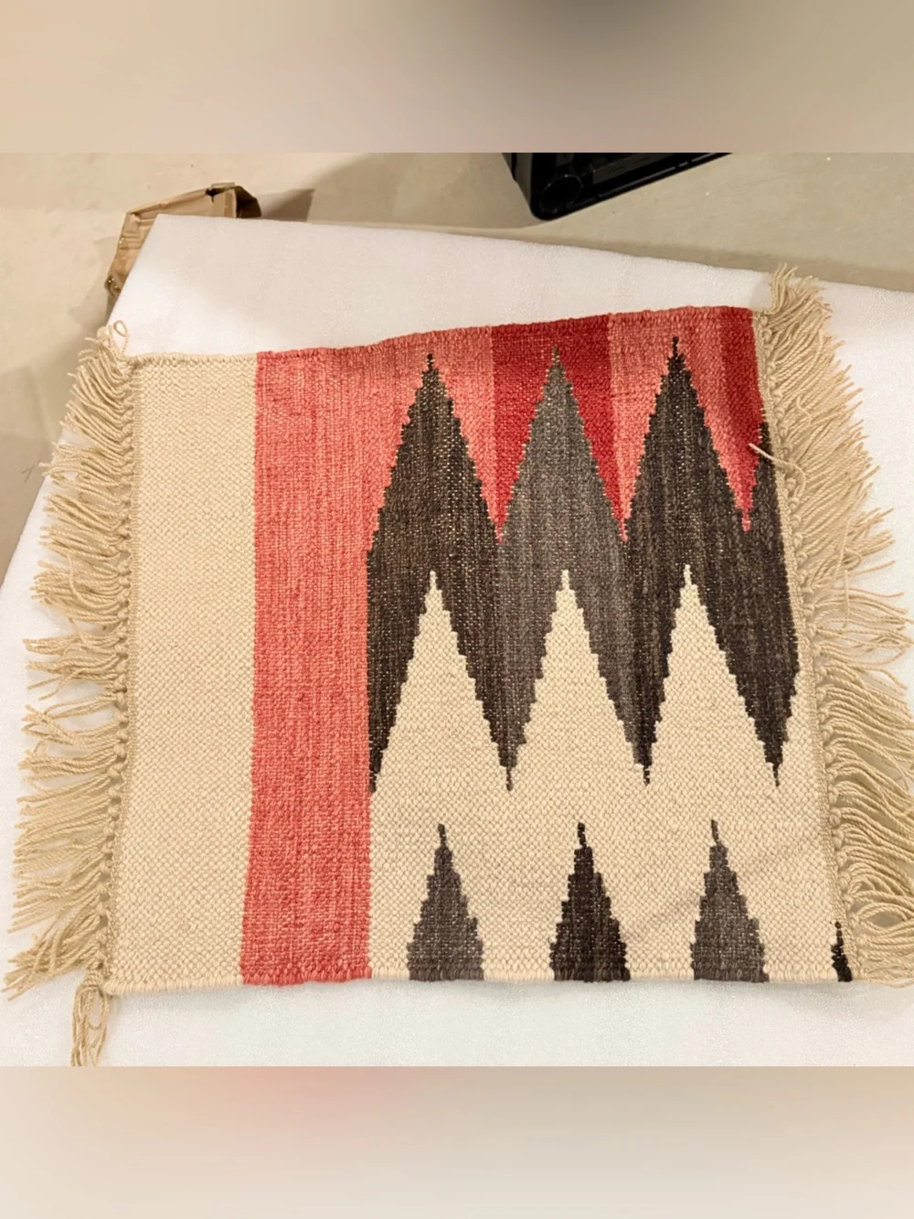 New Pottery Barn Andie Tribal Kilim Dhurrie Small Rug, Red/Black/White, Small